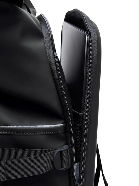 Zaino Rains Unisex Texel Moulded Verde Rains  Angolo dello Sport