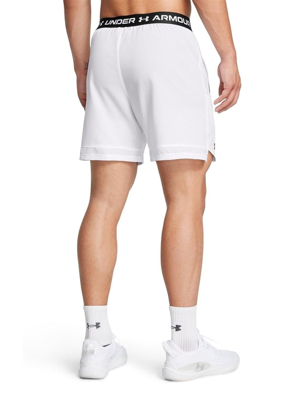 Pantaloncino Sportivo Under Armour Uomo Ua Vanish Woven 6in Shorts Bianco Under Armour Angolo dello Sport