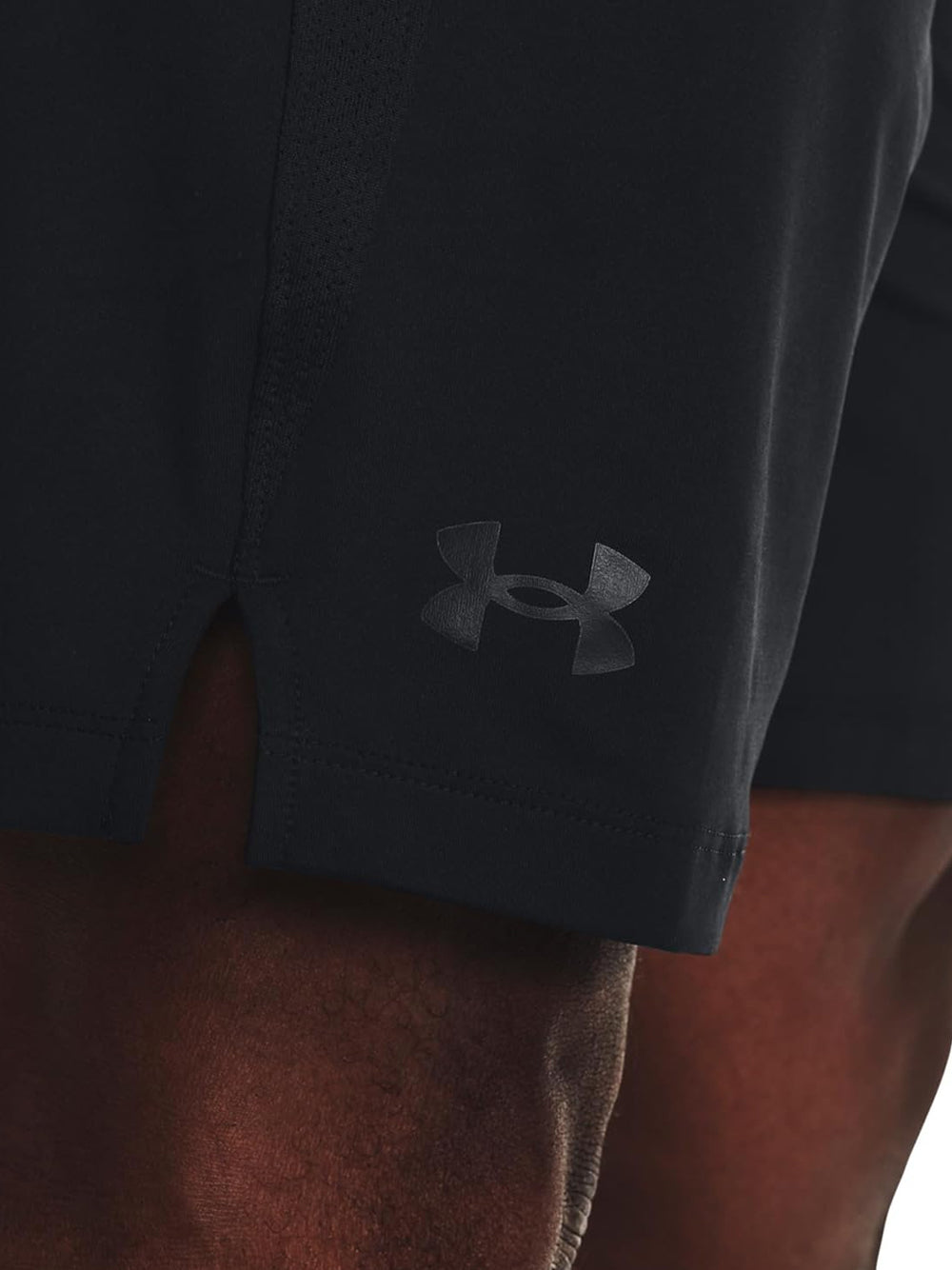 Pantaloncino Sportivo Under Armour Uomo Ua Tech Vent Short Nero Under Armour Angolo dello Sport