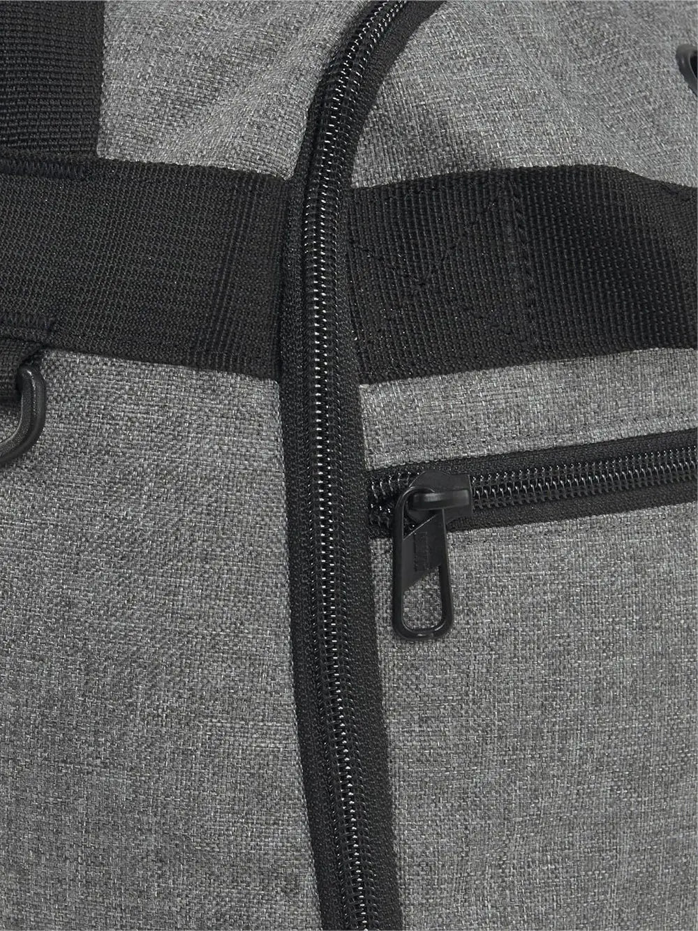 Borsone Puma Unisex Challenger Duffel S Grigio Puma Angolo dello Sport