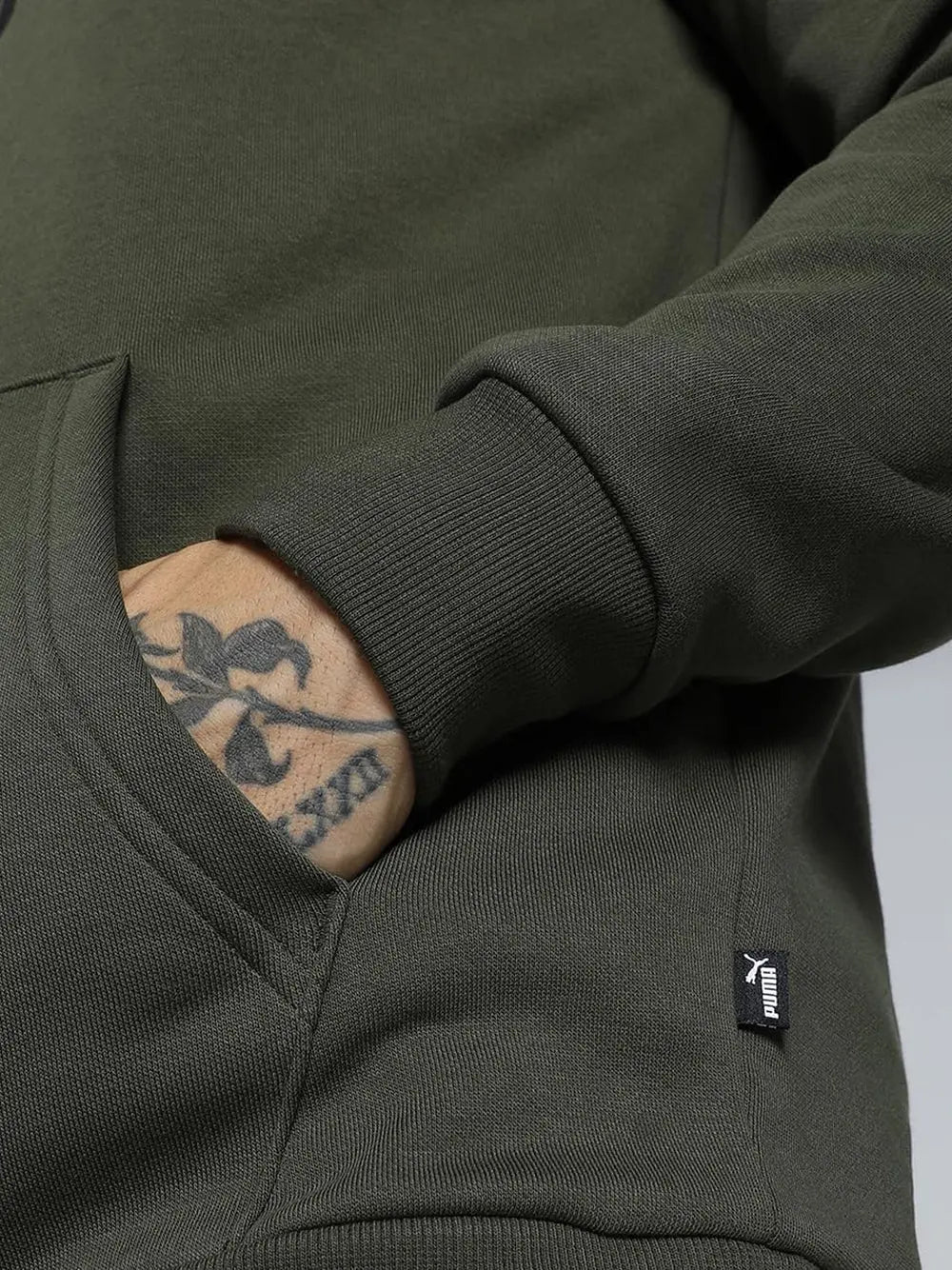 Felpa Puma Uomo Ess+ 2 Col Ig Logo Hoodie Verde Puma Angolo dello Sport