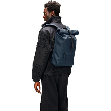 Zaino RAINS Unisex Navy RAINS  Angolo dello Sport