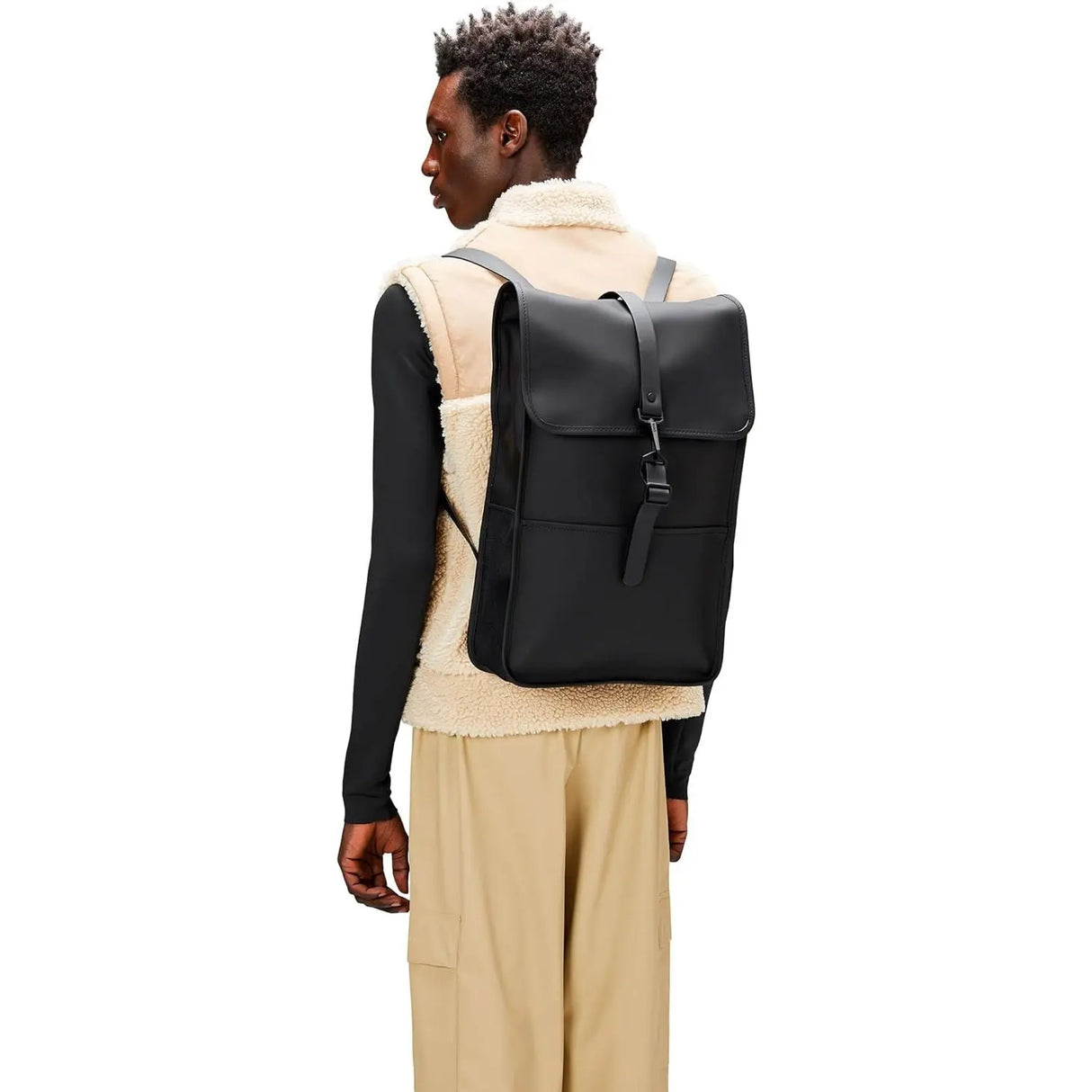 Zaino RAINS Unisex Nero RAINS  Angolo dello Sport