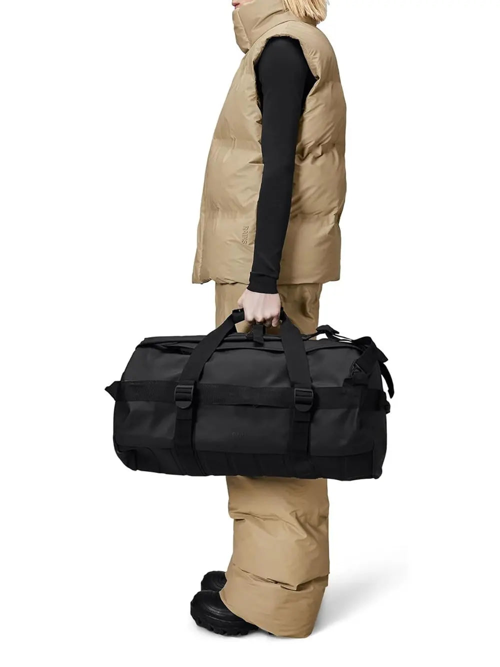 Zaino Rains Unisex Texel Duffel Nero Rains Angolo dello Sport