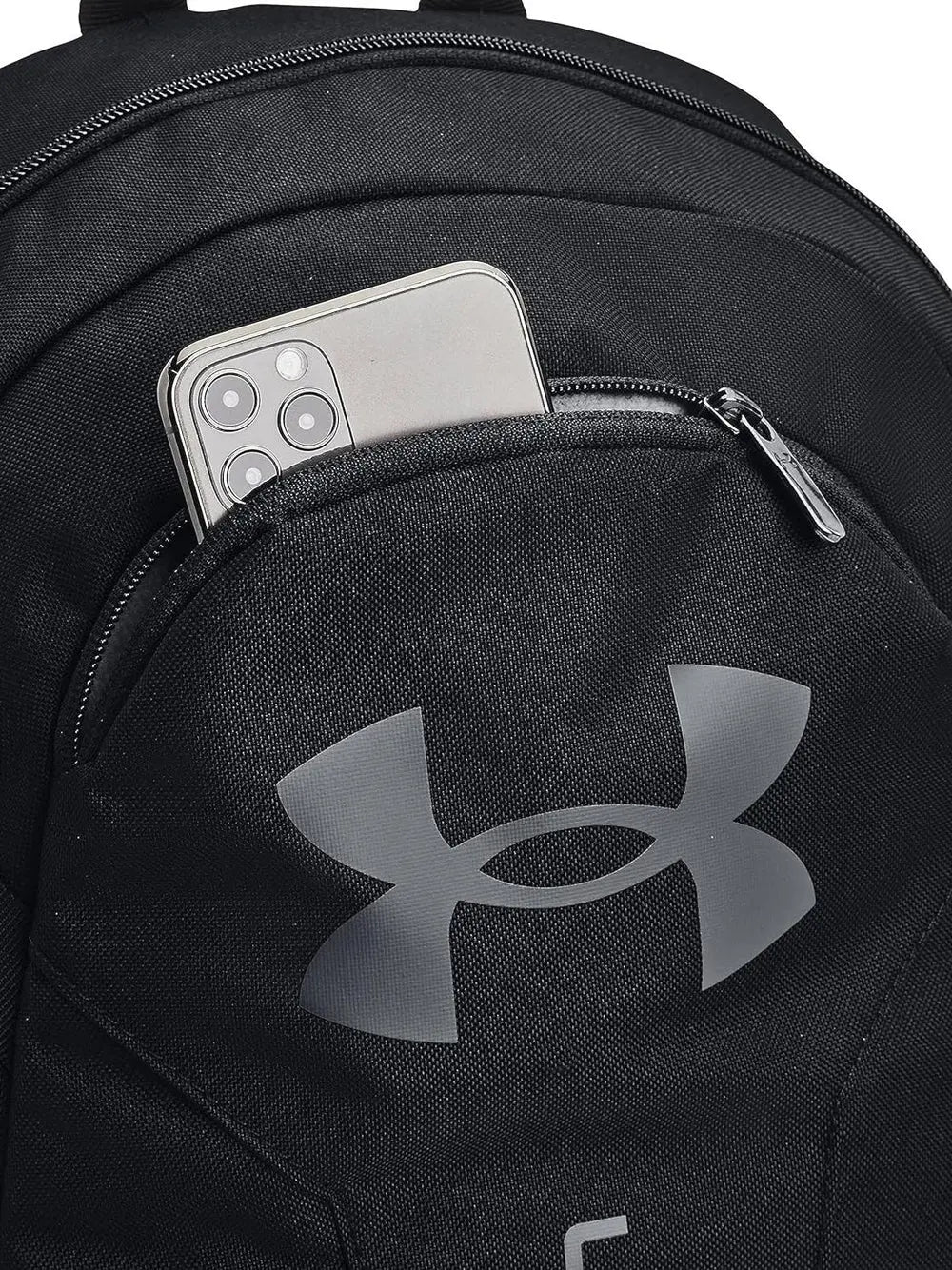 Zaino Sportivo Under Armour Unisex Ua Hustle Lite Nero Under Armour Angolo dello Sport