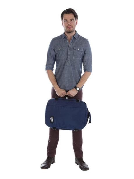 Zaino Cabin Zero Unisex Classic 28l Navy Cabin Zero  Angolo dello Sport