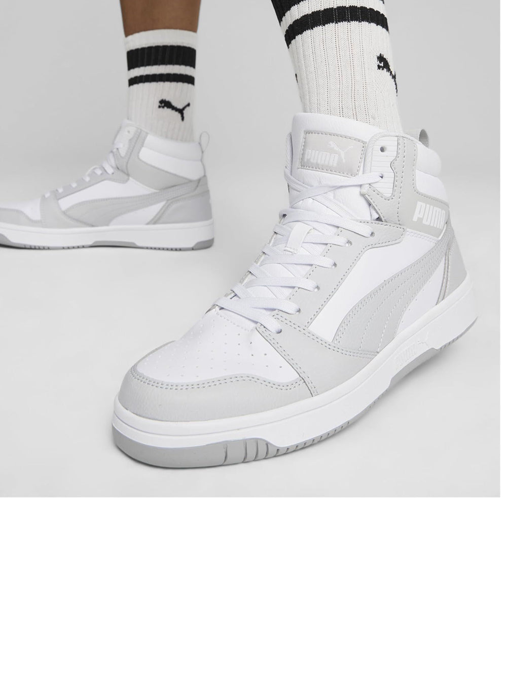 Sneakers Puma Unisex Rebound V6 Grigio Puma  Angolo dello Sport