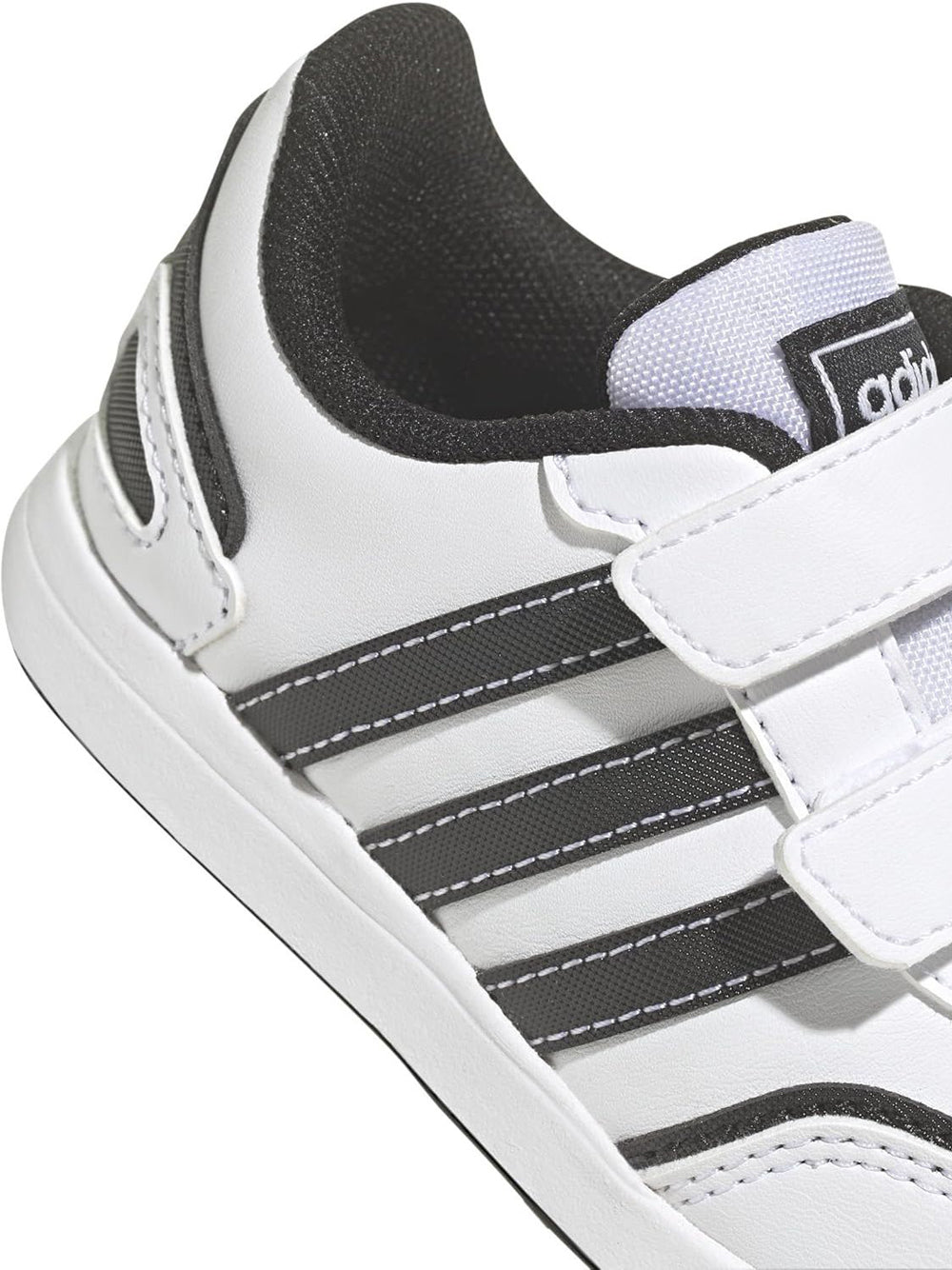Sneakers Adidas Youth Unisex Switch 3 Cf Bianco Adidas  Angolo dello Sport