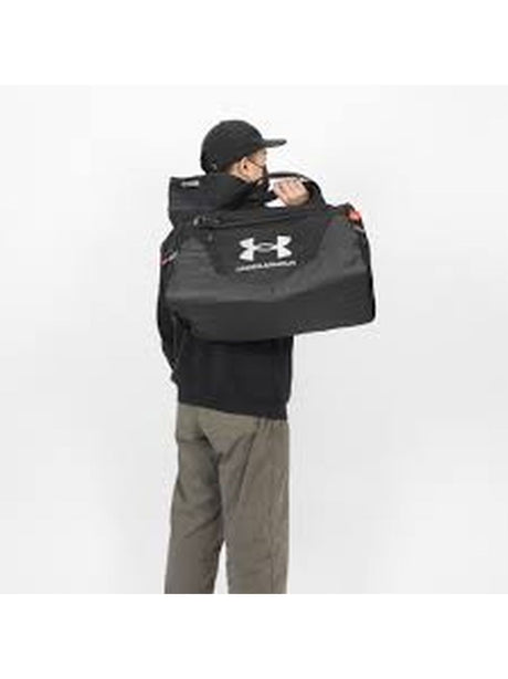 Borsone Under Armour UNDENIABLE 5.0 DUFFLE SM Unisex - Nero