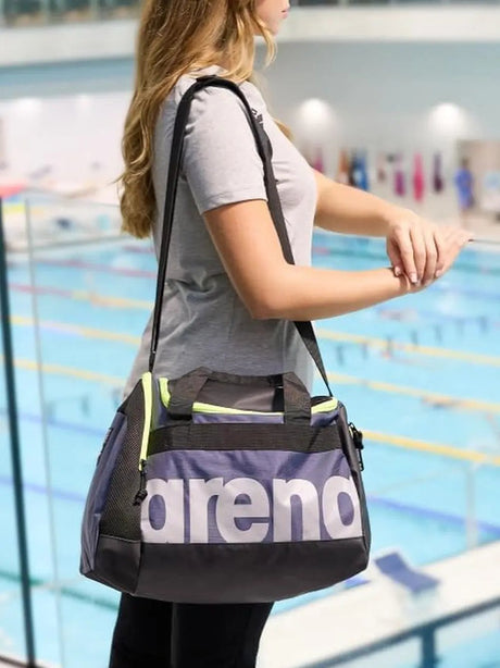 Borsa Arena Unisex Spiky Iii Duffle 25 Blu Arena  Angolo dello Sport