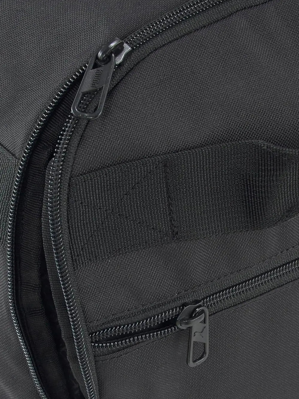 Borsone Puma Unisex Challenger Duffel Bag M Nero Puma  Angolo dello Sport