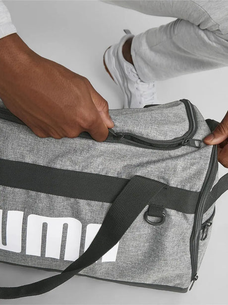 Borsone Puma Unisex Challenger Duffel S Grigio Puma  Angolo dello Sport