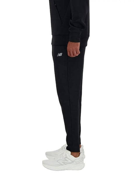 Pantalone Felpa New Balance Uomo Tech Knit Nero New Balance  Angolo dello Sport