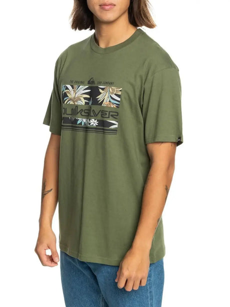 T-Shirt Quicksilver Uomo Tropical Rainbow Verde Quicksilver  Angolo dello Sport